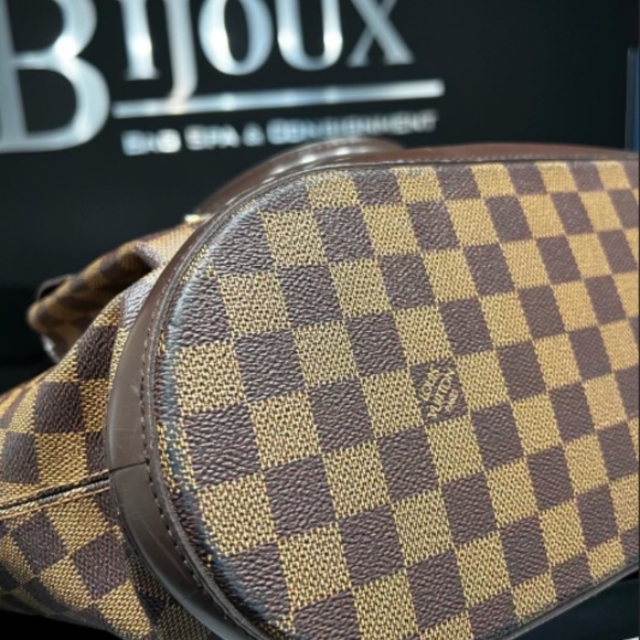 Louis Vuitton Monosque GM - Picture 8 of 10